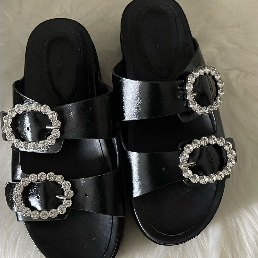 Great Black Platform Sandal with Rhinestones